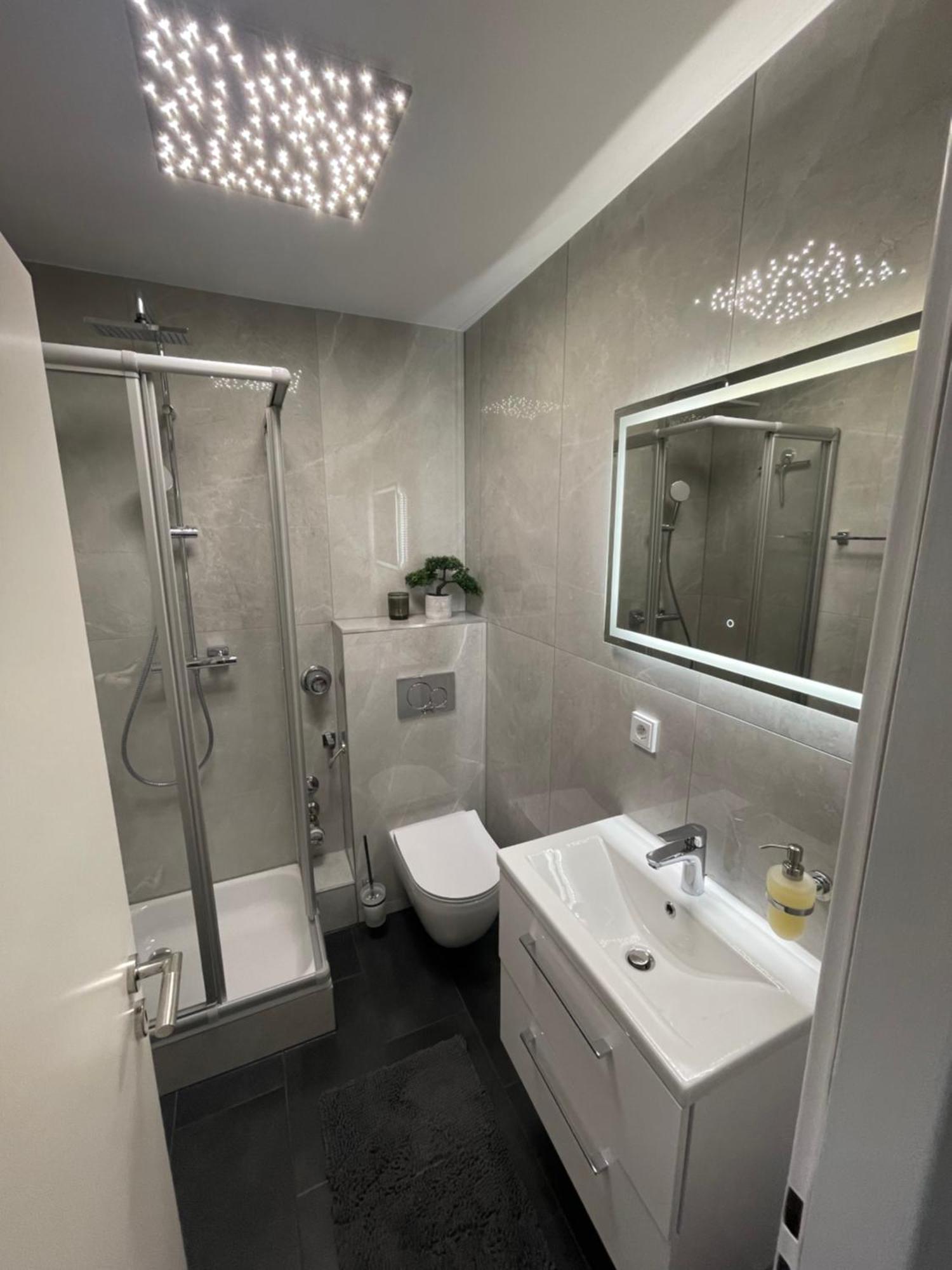 Exklusive Moderne Wohnung Ханау-на-Майне Экстерьер фото